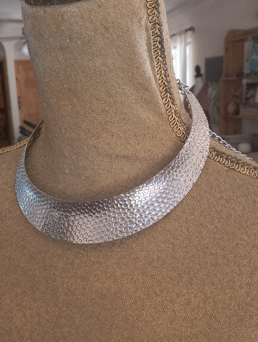 Silver Textured Collar Necklace - Women's Jewelry